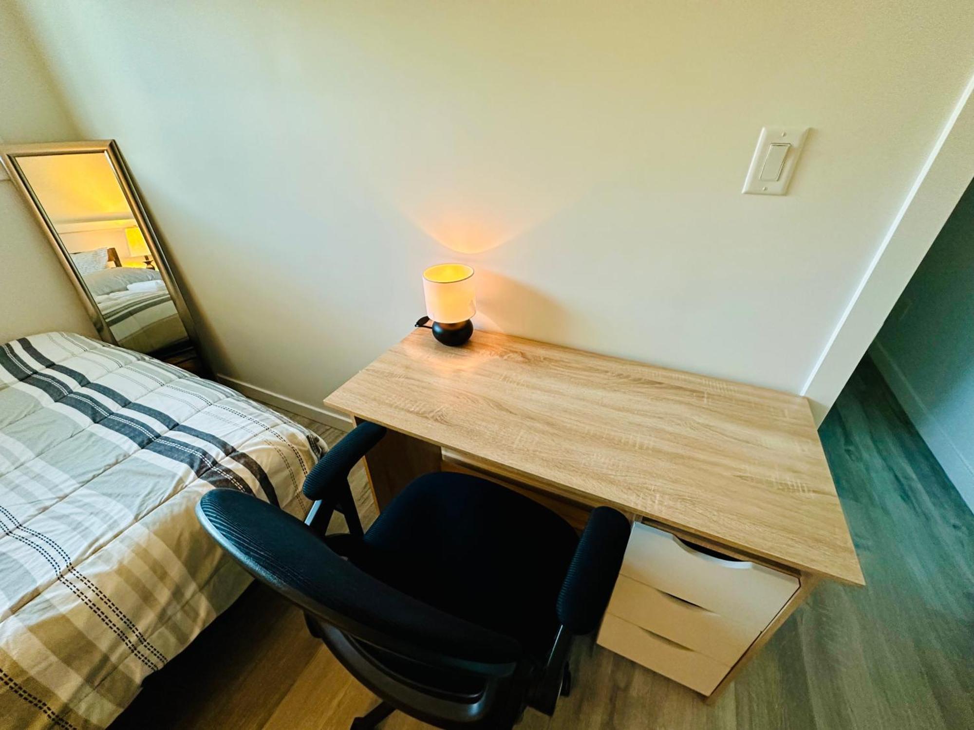 Cozy & Bright Home With Parking 維多利亞 外观 照片